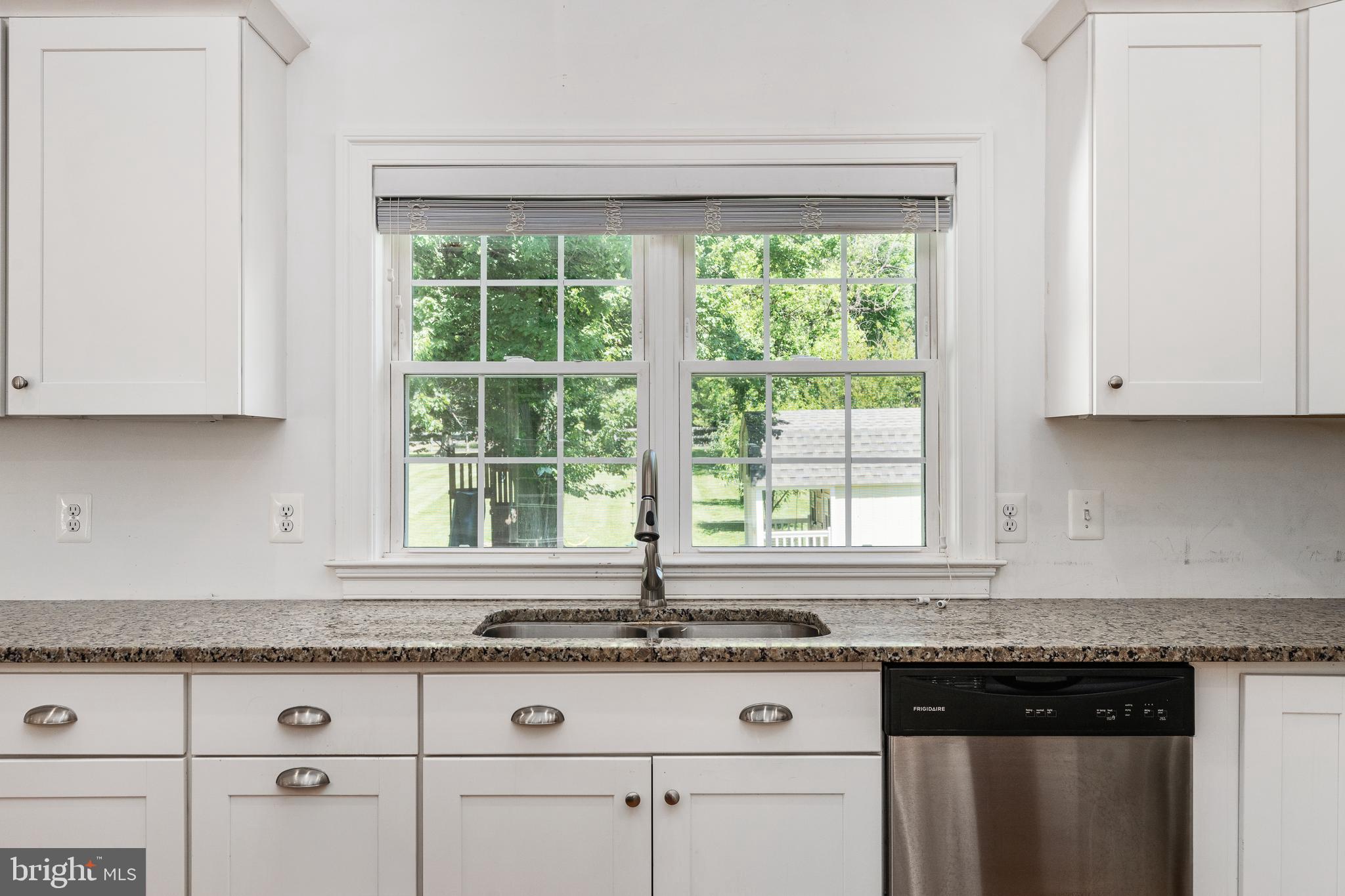 22202 Newlin Mill Road Middleburg, VA 20117 - Photo 13 of 37