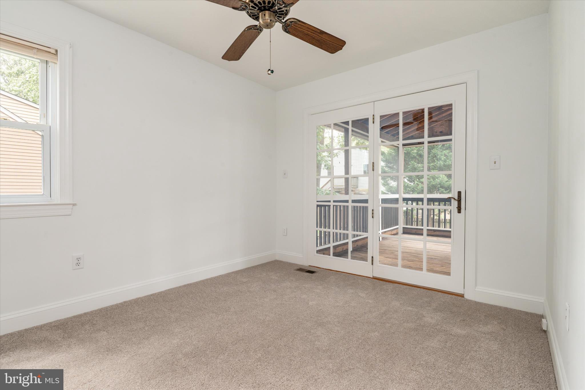 141 Delaware Avenue Pasadena, MD 21122 - Photo 17 of 36