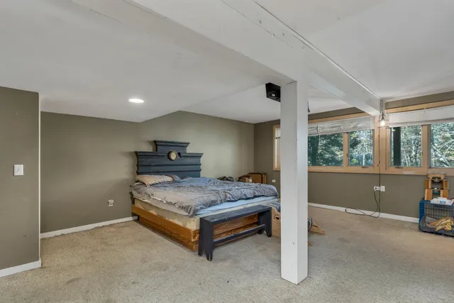 $449,900 | 402 Marsh Family Road, Hartford, VT 05059