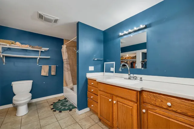 $449,900 | 402 Marsh Family Road, Hartford, VT 05059