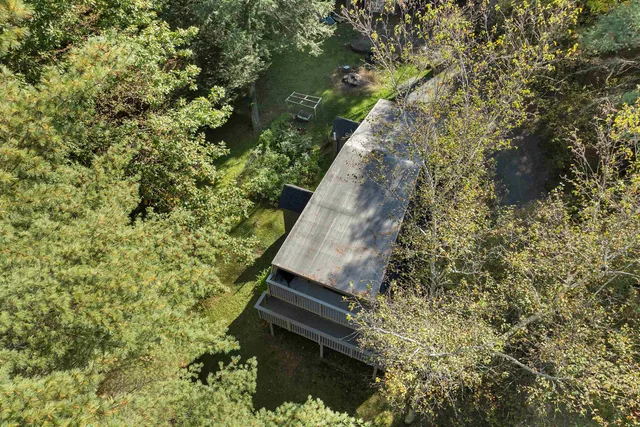 $449,900 | 402 Marsh Family Road, Hartford, VT 05059