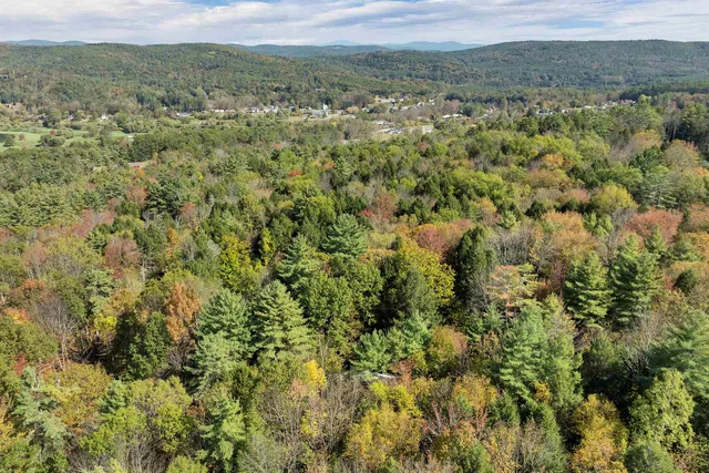 $449,900 | 402 Marsh Family Road, Hartford, VT 05059