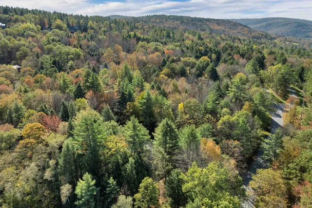 $449,900 | 402 Marsh Family Road, Hartford, VT 05059