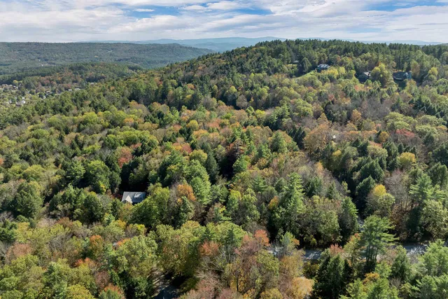 $449,900 | 402 Marsh Family Road, Hartford, VT 05059