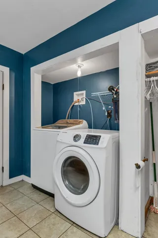 $449,900 | 402 Marsh Family Road, Hartford, VT 05059