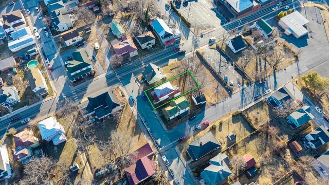 $255,000 | 606 Winthrop Street, Staunton, VA 24401