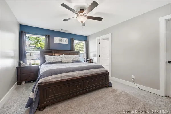 $299,000 | 825 Wolf Run Pk Boulevard, Jeffersonville, IN 47130