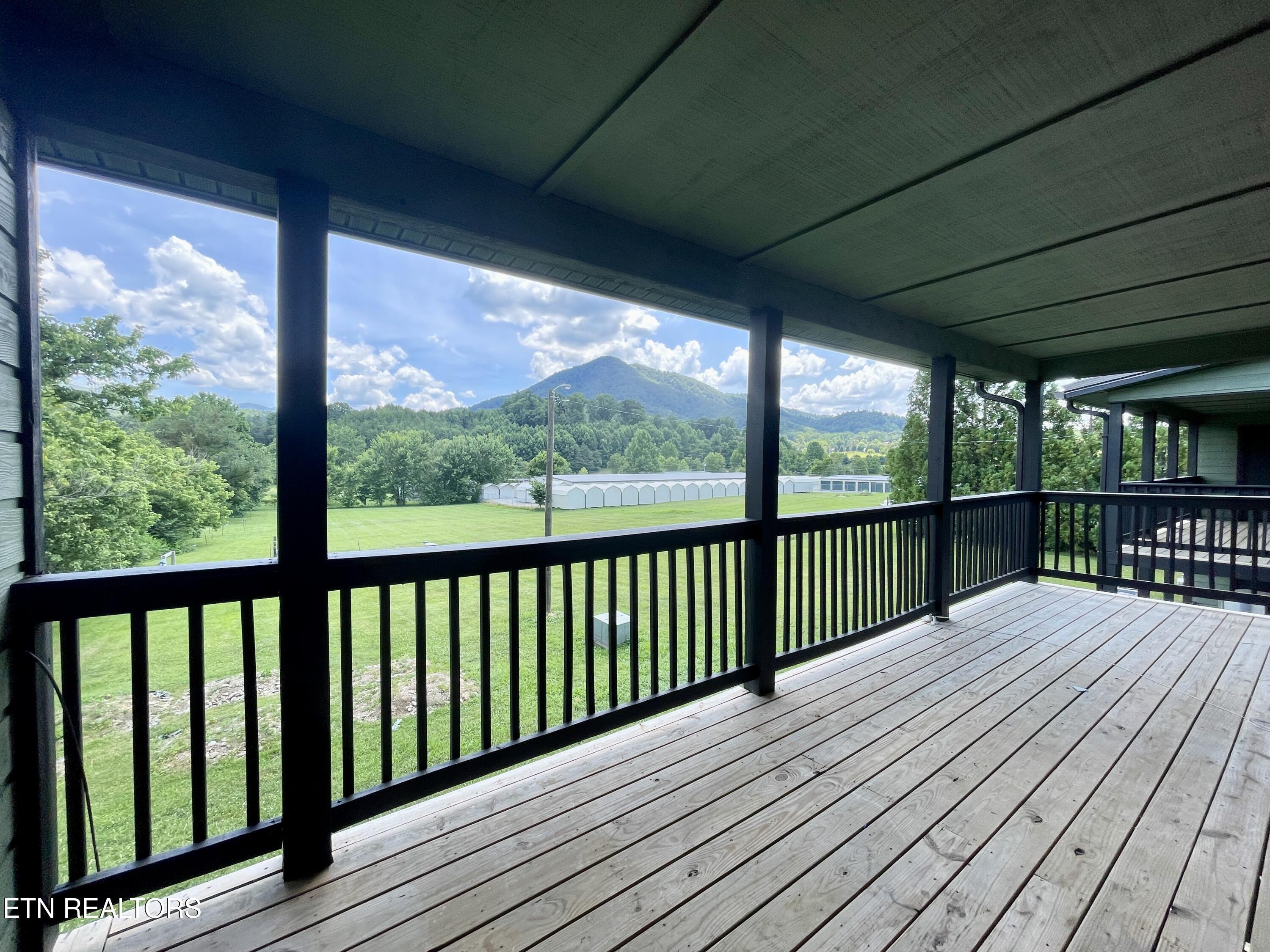 3769-3771 Wears Valley Road, Unit 18 Sevierville, TN 37862 - Photo 11 of 17 20240626_183820367_iOS