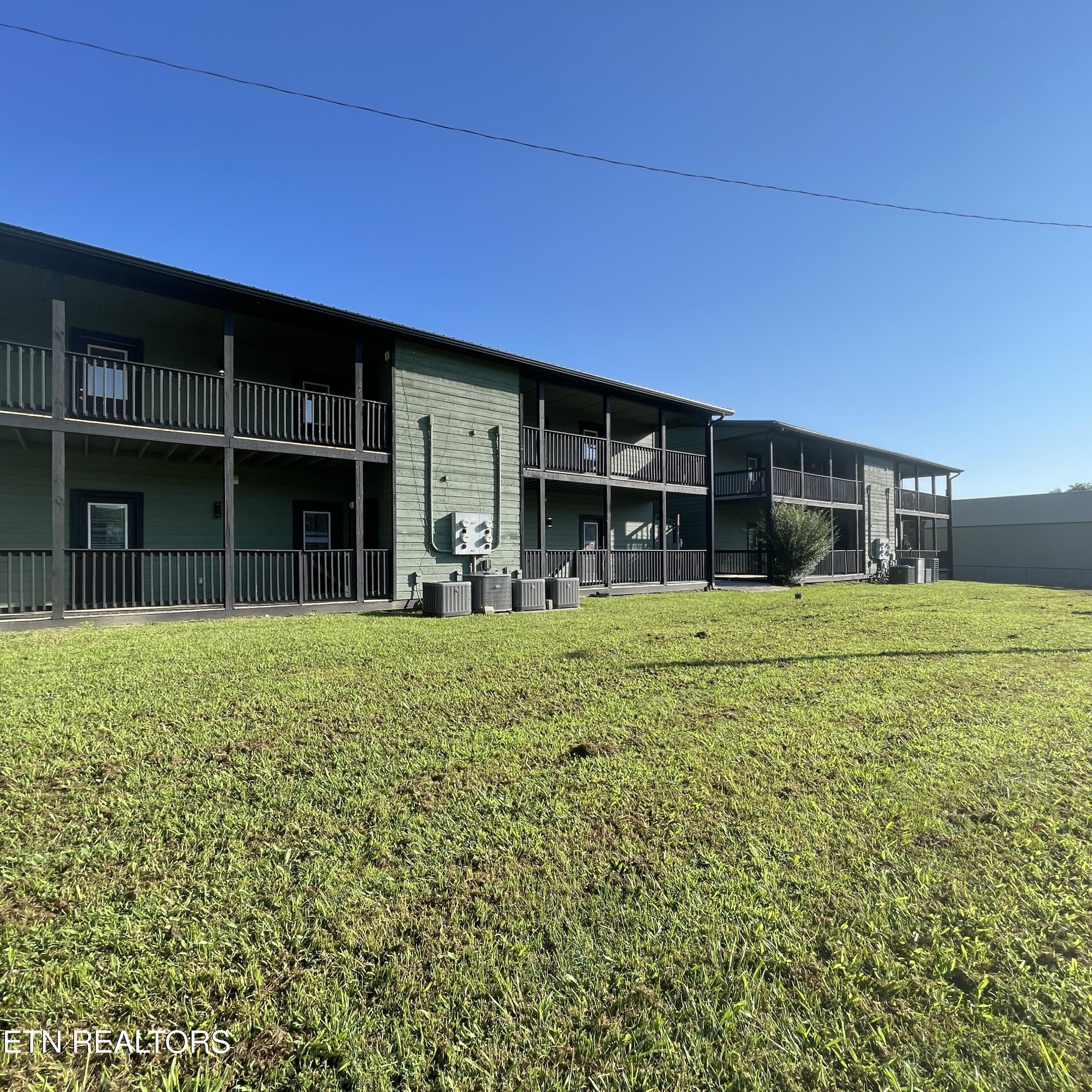 3769-3771 Wears Valley Road, Unit 18 Sevierville, TN 37862 - Photo 12 of 17 20250818_130520406_iOS