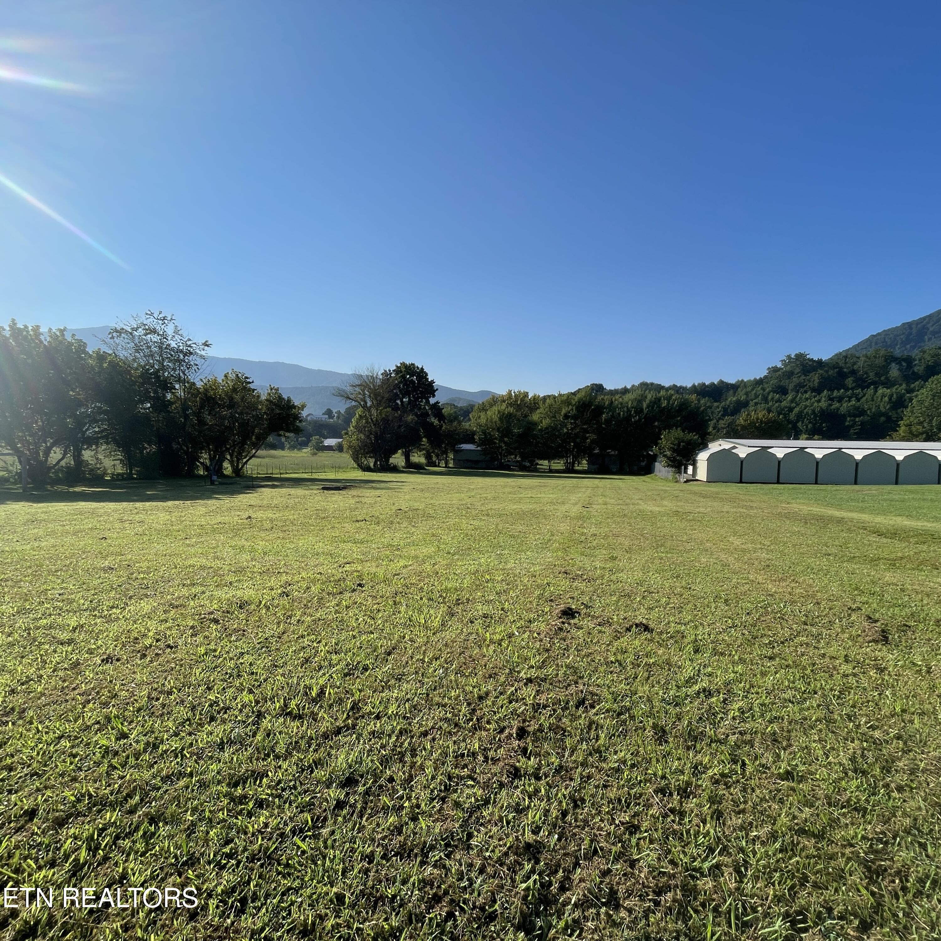 3769-3771 Wears Valley Road, Unit 18 Sevierville, TN 37862 - Photo 14 of 17 20250818_130553523_iOS