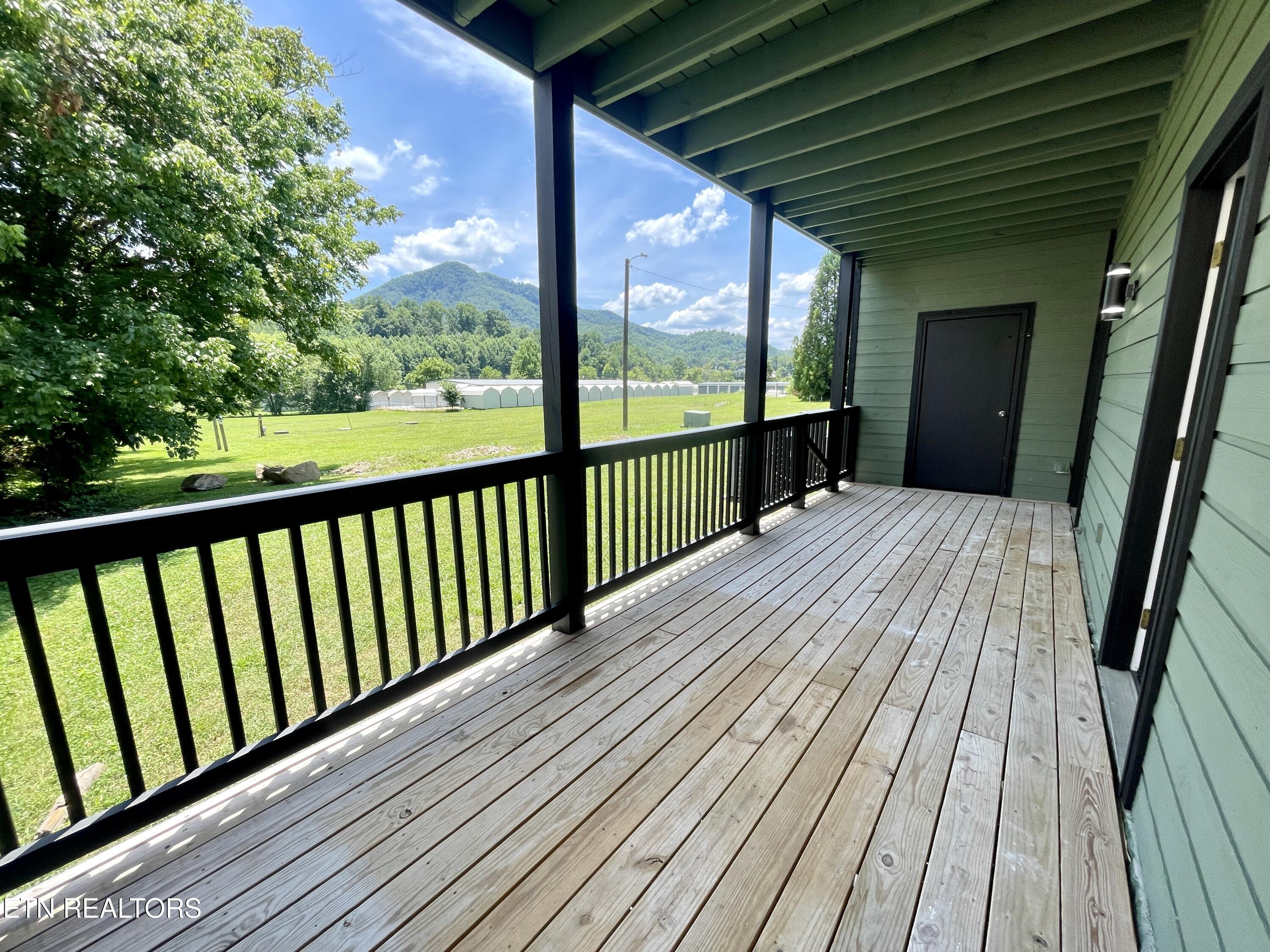 3769-3771 Wears Valley Road, Unit 18 Sevierville, TN 37862 - Photo 6 of 17 20240626_180738412_iOS