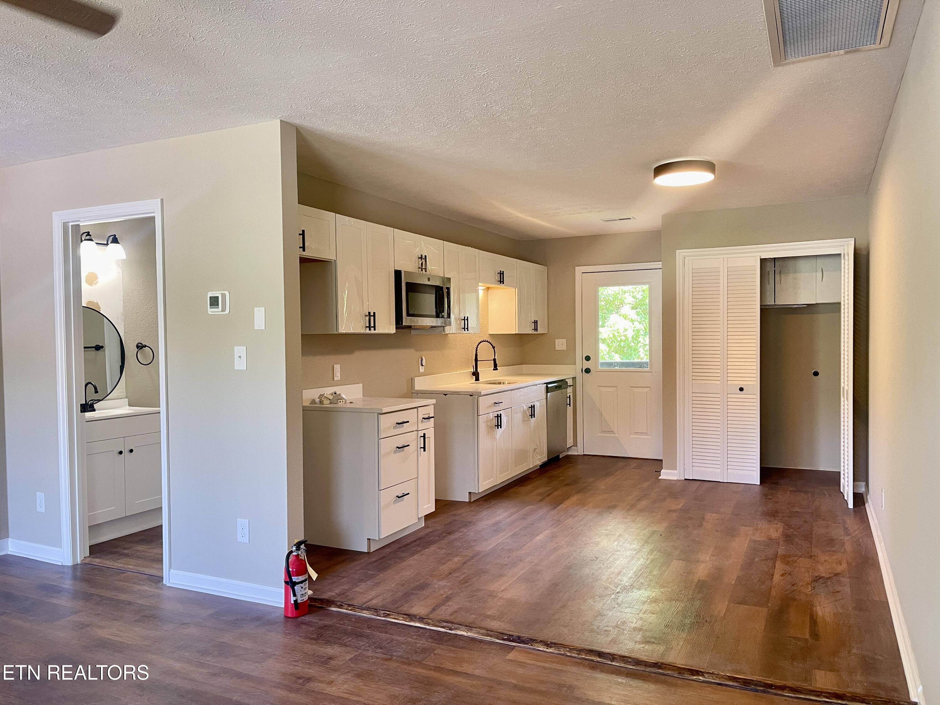 3769-3771 Wears Valley Road, Unit 18 Sevierville, TN 37862 - Photo 9 of 17 20240626_182742608_iOS