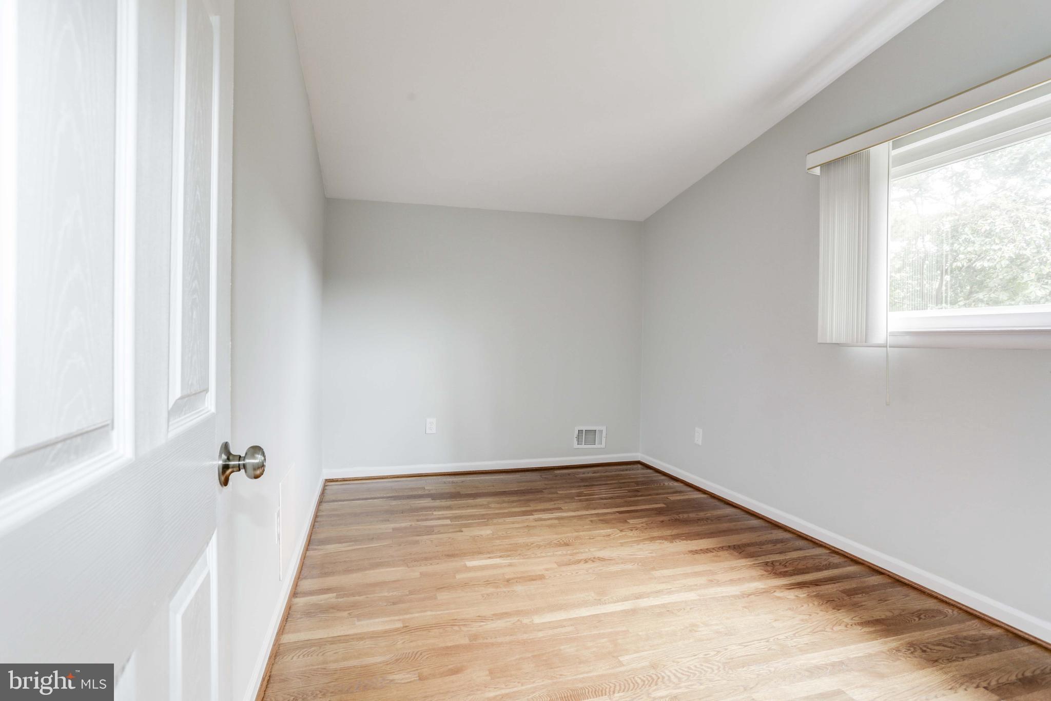 206 Bluff Terrace Silver Spring, MD 20902 - Photo 23 of 48 Gallery Image 23