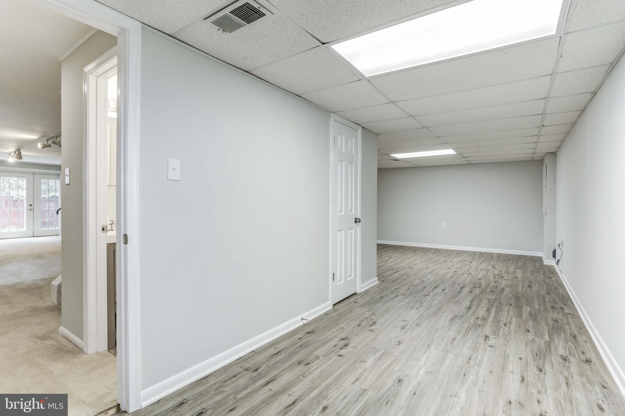 206 Bluff Terrace Silver Spring, MD 20902 - Photo 34 of 48 Gallery Image 34