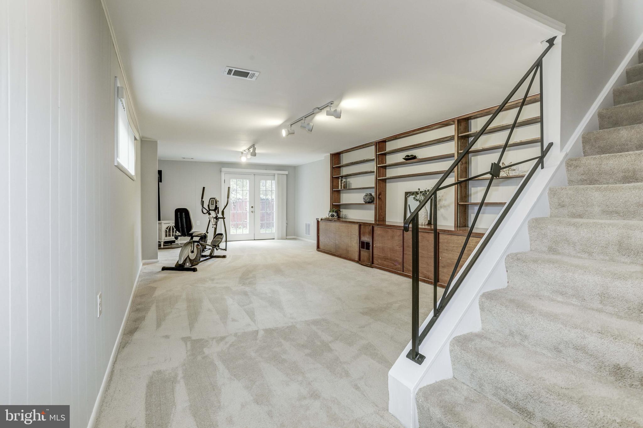 206 Bluff Terrace Silver Spring, MD 20902 - Photo 37 of 48 Gallery Image 37