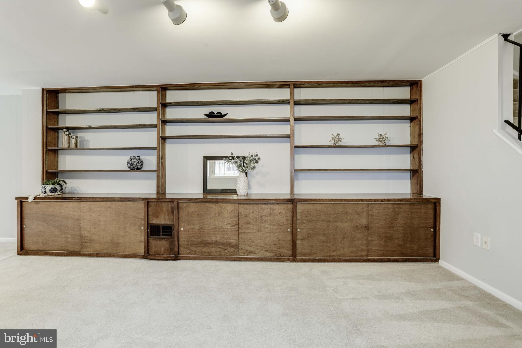 206 Bluff Terrace Silver Spring, MD 20902 - Photo 40 of 48 Gallery Image 40