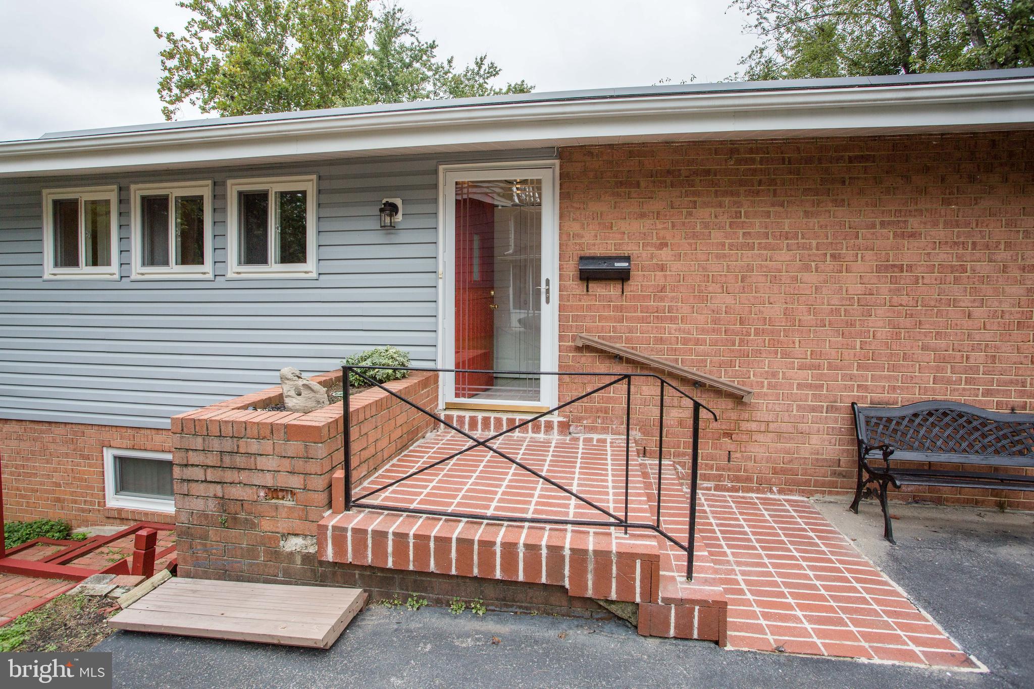 206 Bluff Terrace Silver Spring, MD 20902 - Photo 6 of 48 Gallery Image 6