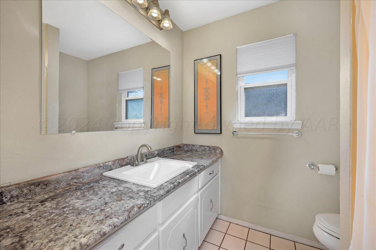 4208 Scotty Drive Amarillo, TX 79110 - Photo 17 of 22 17-Bathroom 2