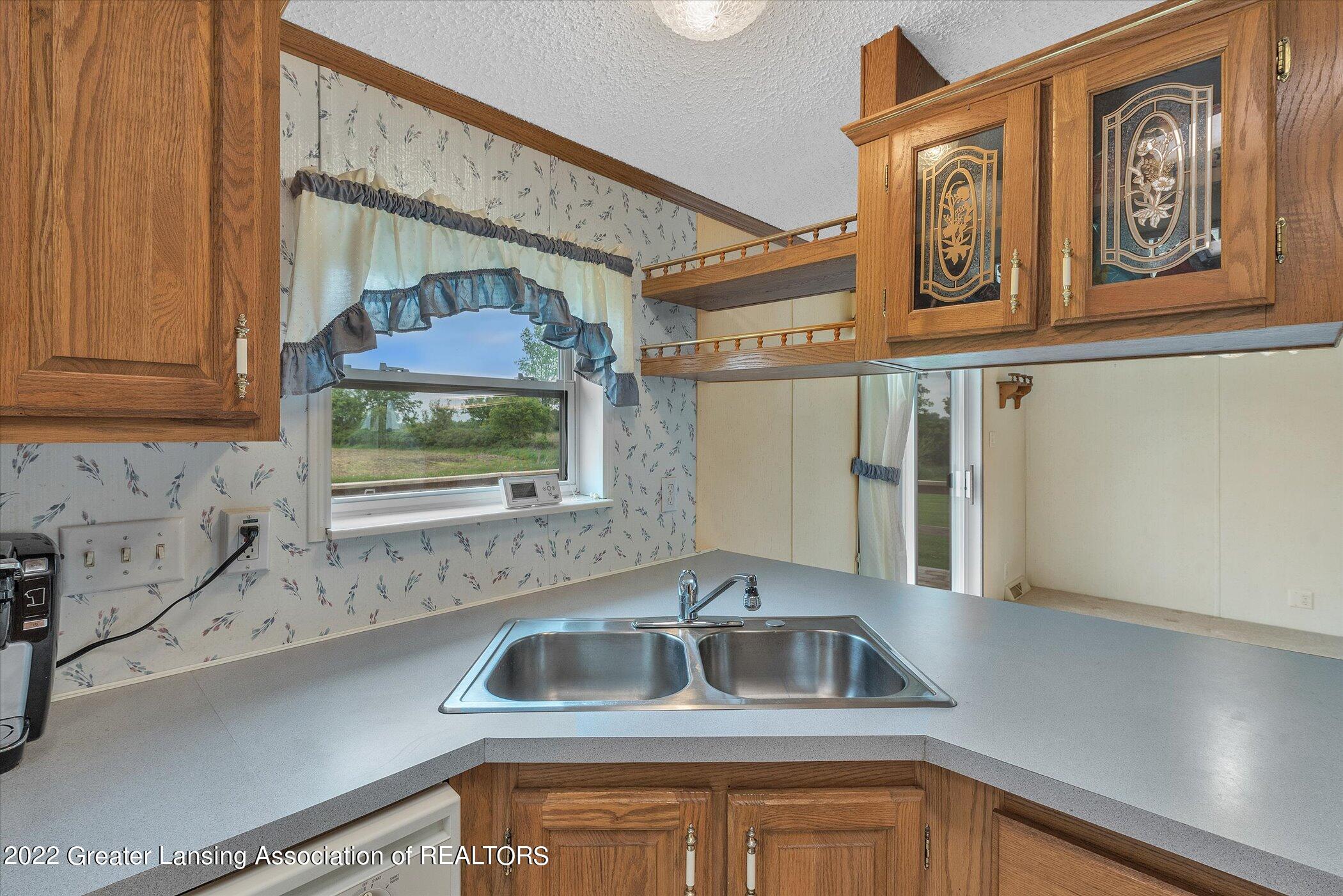 9190 Camden Road Pittsford, MI 49271 - Photo 4 of 45 16-9190-Camden-Rd-WindowStill-Real-Estat