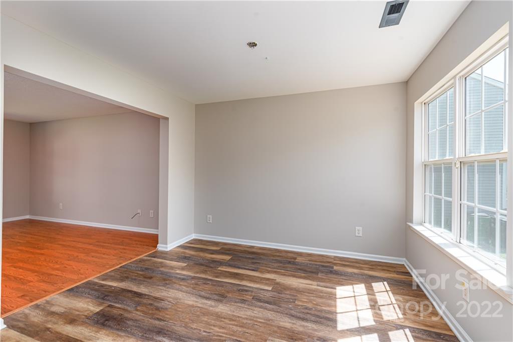 10339 Gold Pan Road Charlotte, NC 28215 - Photo 16 of 32 Gallery Image 16