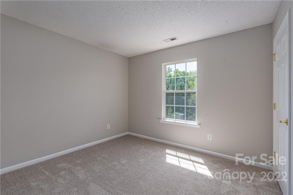 10339 Gold Pan Road Charlotte, NC 28215 - Photo 23 of 32 Gallery Image 23