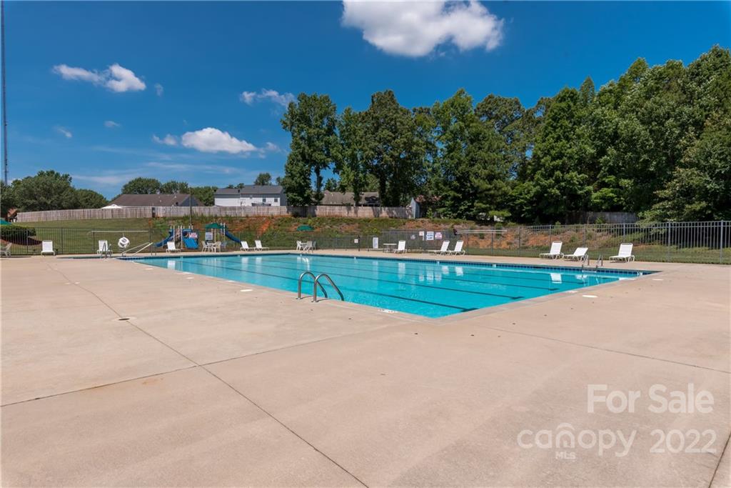 10339 Gold Pan Road Charlotte, NC 28215 - Photo 28 of 32 Gallery Image 28