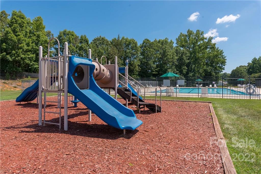 10339 Gold Pan Road Charlotte, NC 28215 - Photo 32 of 32 Gallery Image 32