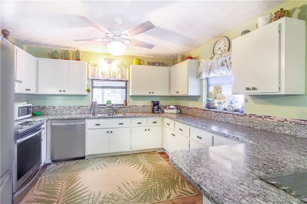 903 West Weatherbee Road Fort Pierce, FL 34982 - Photo 11 of 23 Gallery Image 11
