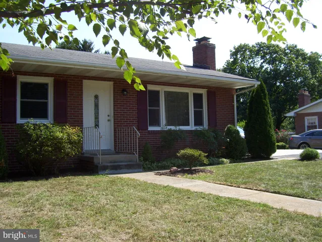 $2,200 | 39 Hampton Place, Walkersville, MD 21793