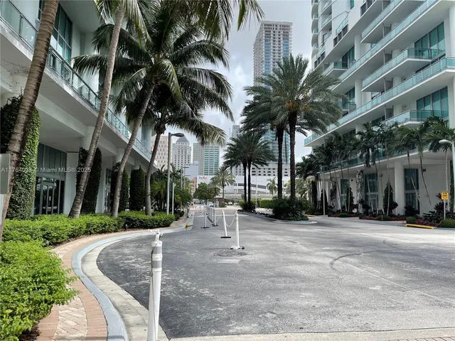$357,000 | 350 South Miami Avenue, Unit 2712, Miami, FL 33130