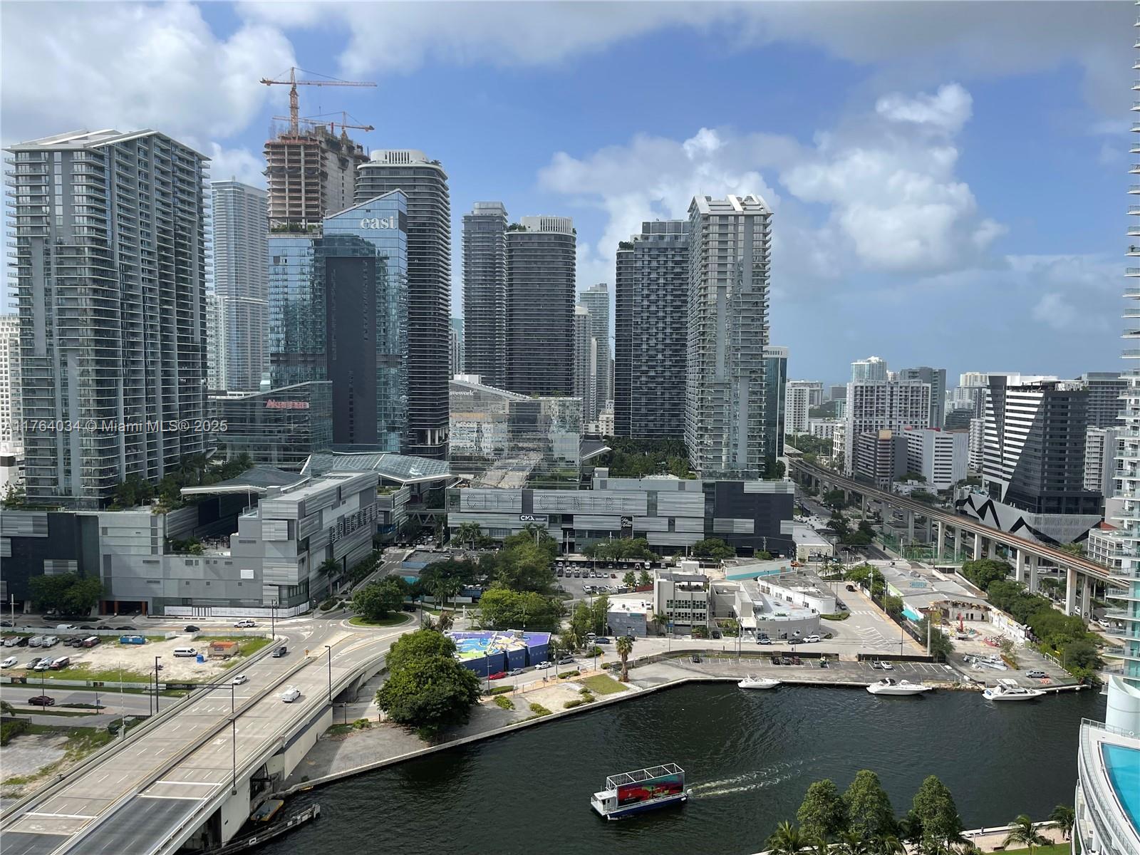 350 South Miami Avenue, Unit 2712 Miami, FL 33130 - Photo 3 of 9