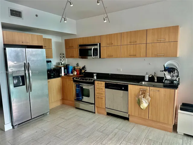 $340,000 | 350 South Miami Avenue, Unit 2712, Miami, FL 33130