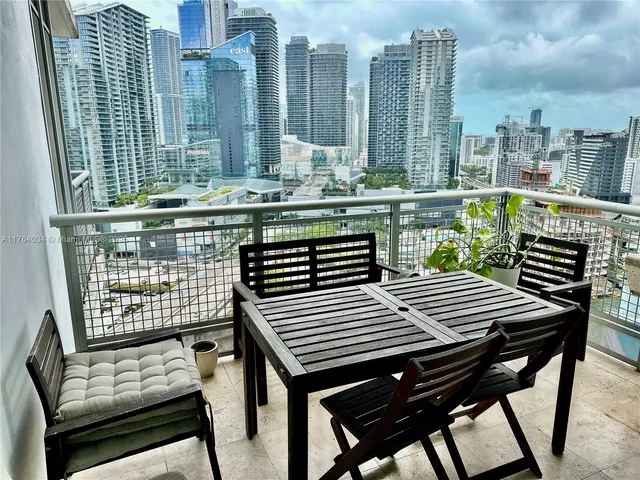 $340,000 | 350 South Miami Avenue, Unit 2712, Miami, FL 33130