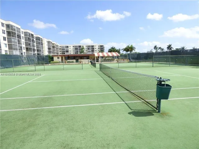 a view of a tennis court