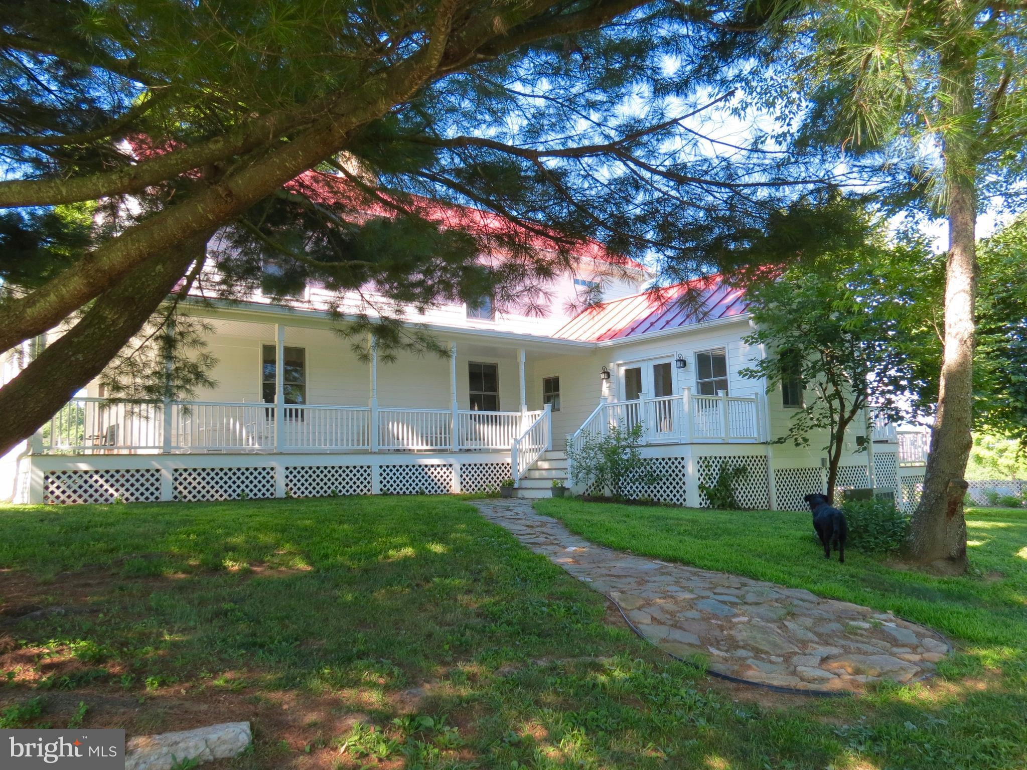 12036 Crest Hill Road Hume, VA 22639 - Photo 2 of 30 Shady side porch