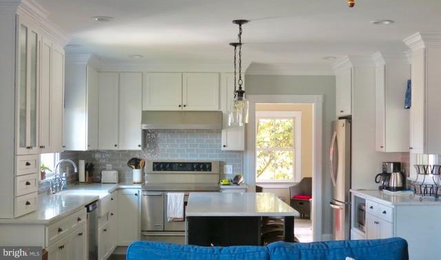 12036 Crest Hill Road Hume, VA 22639 - Photo 6 of 30 Kitchen totally remodelled
