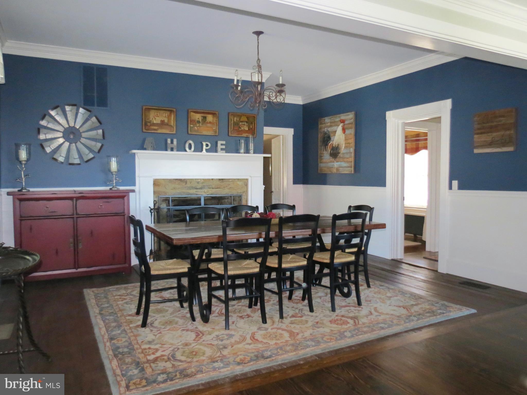 12036 Crest Hill Road Hume, VA 22639 - Photo 8 of 30 Dining Room