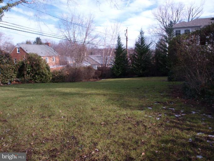522 Wilton Road Towson, MD 21286 - Photo 5 of 20 Exterior (Rear)