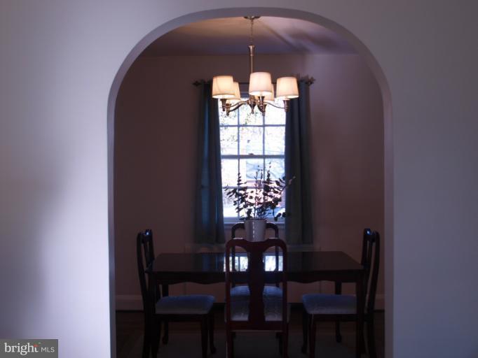 522 Wilton Road Towson, MD 21286 - Photo 9 of 20 Dining Room
