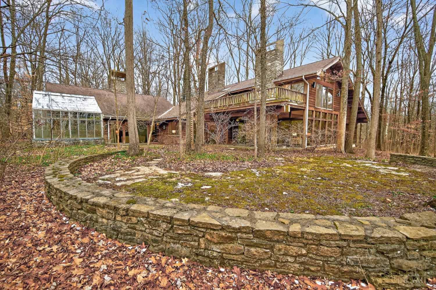 8905 Hopewell Road Cincinnati, OH 45242 - Photo 3 of 51