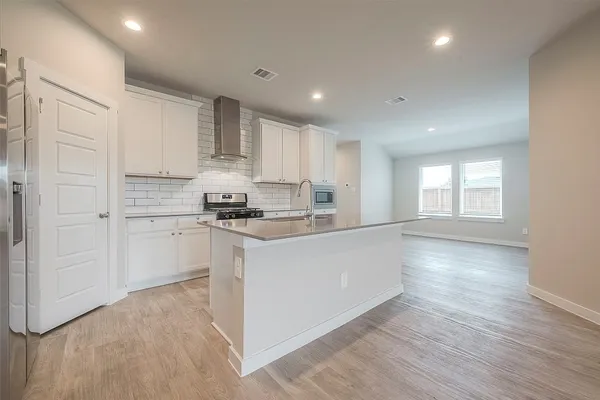 $2,350 | 2920 Gunnersbury Drive, Houston, TX 77047