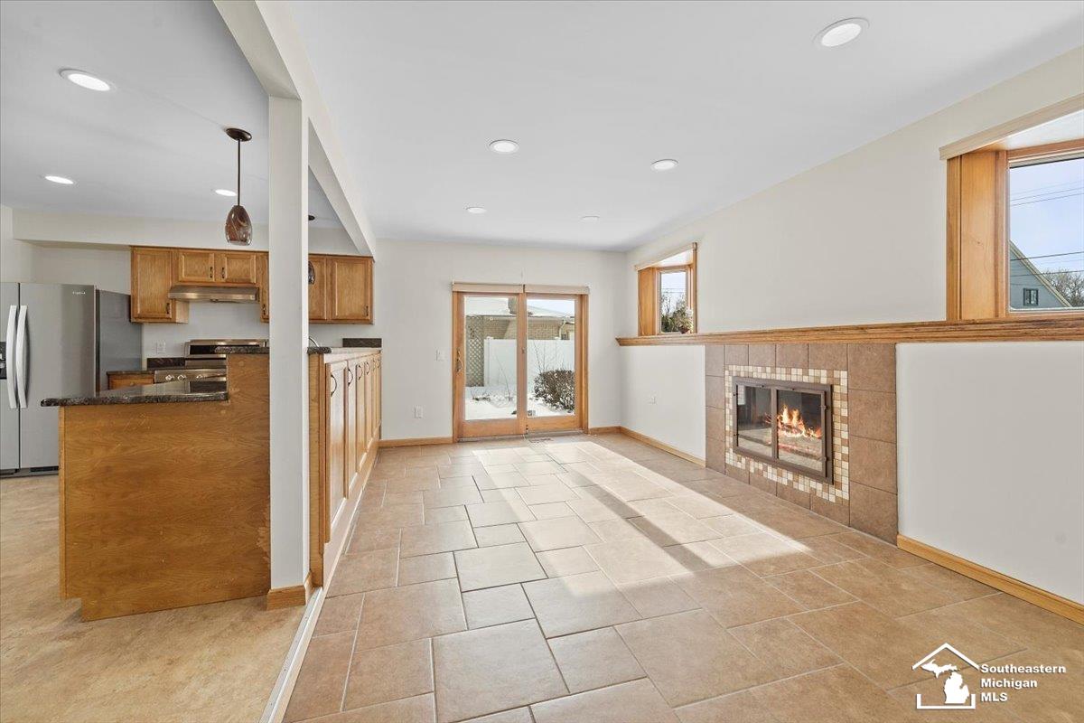 11820 Ran Street Taylor, MI 48180 - Photo 7 of 38