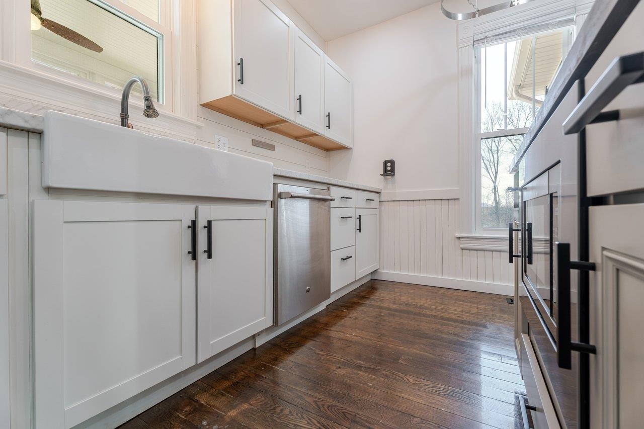 164 Church Street Timberville, VA 22853 - Photo 20 of 68 a view of a kitchen with electric equipment