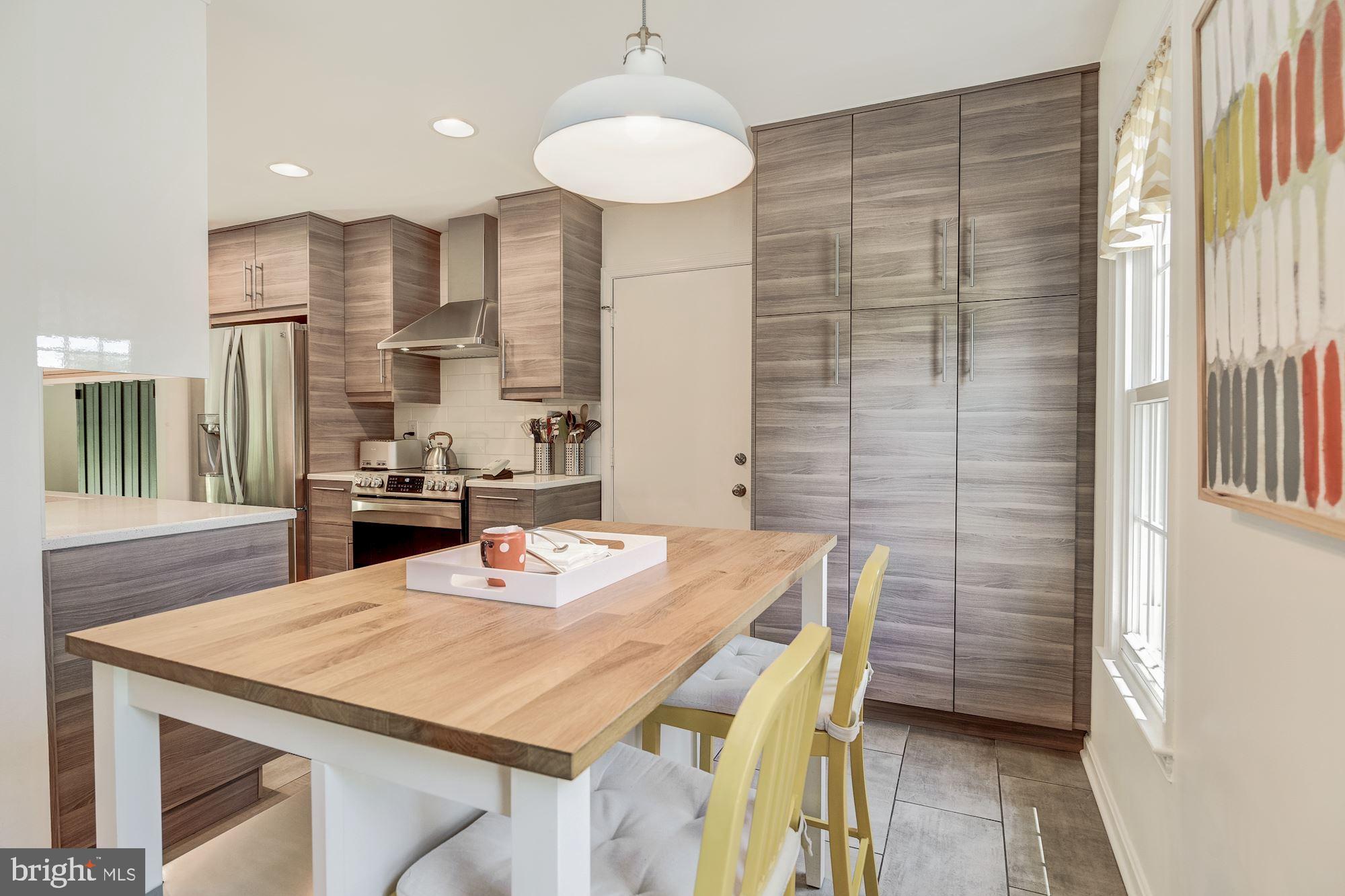 392 Ronsdale Road Sykesville, MD 21784 - Photo 11 of 34 Eat-In Kitchen | Porcelain Tile | Custom Pantry