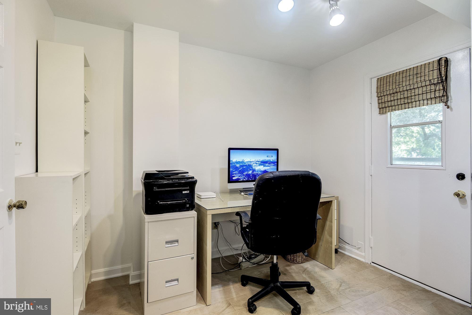 392 Ronsdale Road Sykesville, MD 21784 - Photo 25 of 34 Bedroom