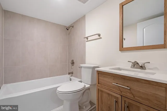 $2,650 | 201 Parkway Street, Winchester, VA 22601