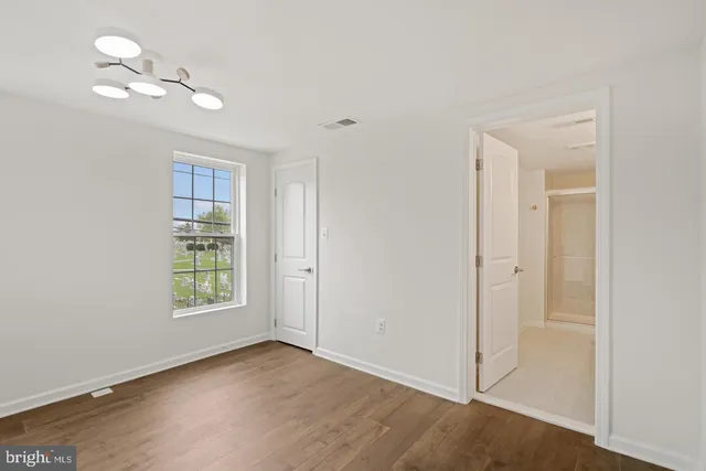 $2,650 | 201 Parkway Street, Winchester, VA 22601