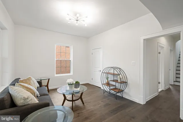 $2,650 | 201 Parkway Street, Winchester, VA 22601