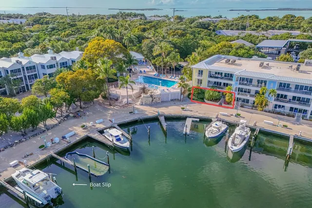 $2,250,000 | 97501 Overseas Highway, Unit 116 & 40' BOAT SLIP, Key Largo, FL 33037