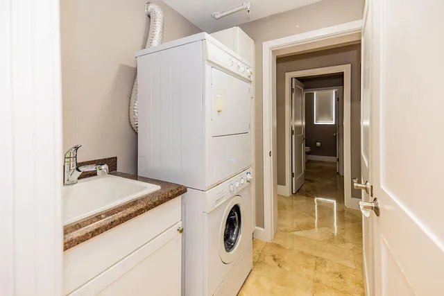 $2,250,000 | 97501 Overseas Highway, Unit 116 & 40' BOAT SLIP, Key Largo, FL 33037